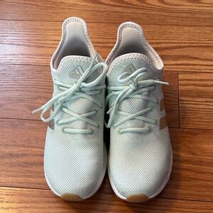 Adidas Cloudfoam Light Green Sneakers size 9.5